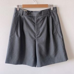Gucci 100% wool 9” charcoal grey shorts size 32 US/46 Italy